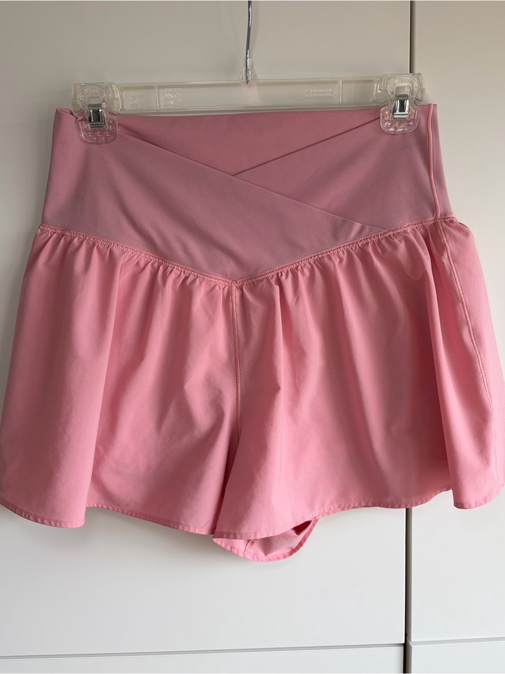 Aerie Women’s Pink Stretch Athletic Shorts Size Large